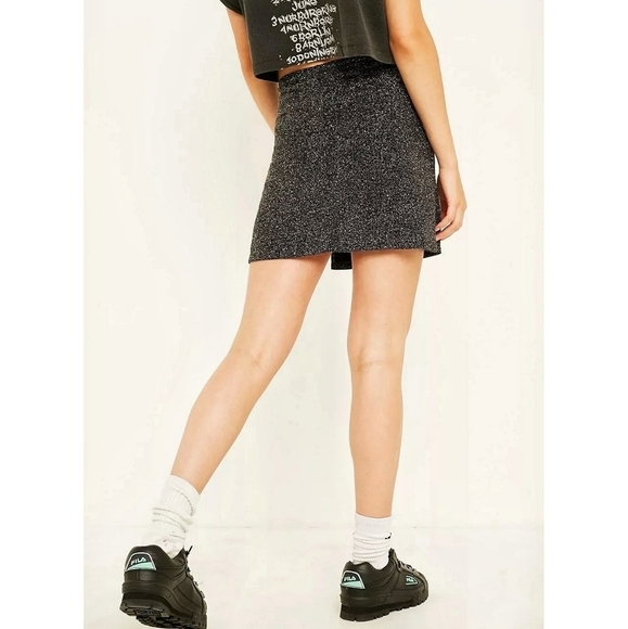 Max Mara | Weekend Wool Mini Skirt 10 - Picture 3 of 12